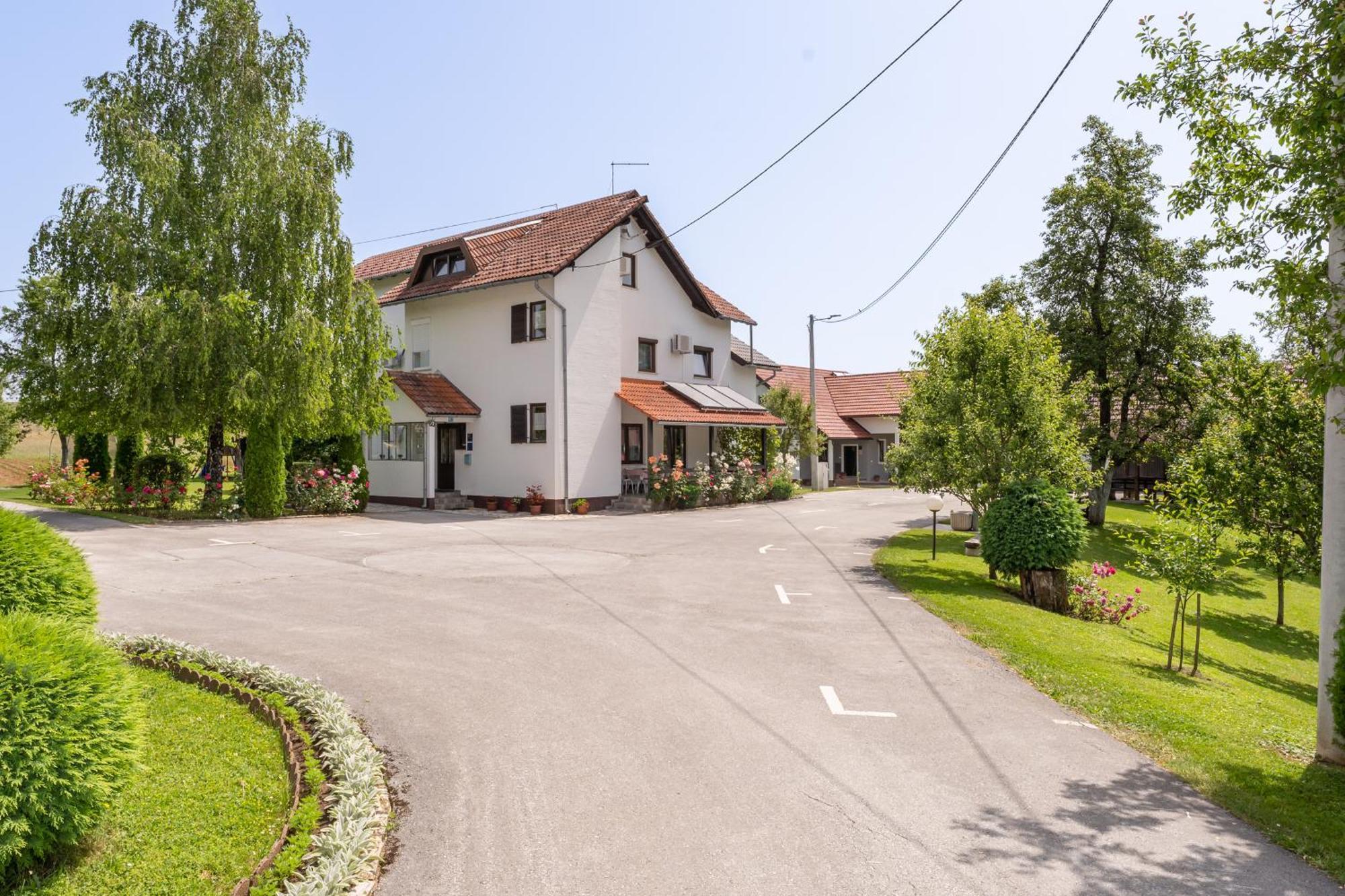 Apartments Patar Grabovac  Exterior foto